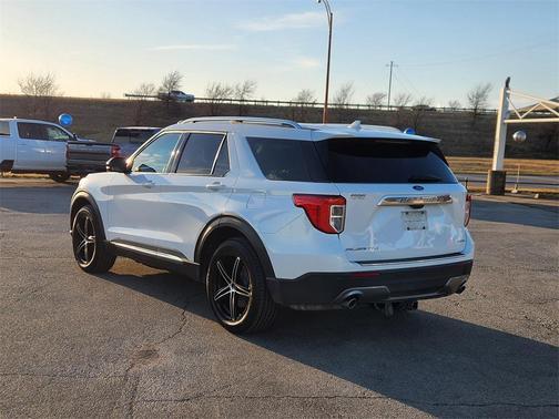 2022 Ford Explorer Platinum