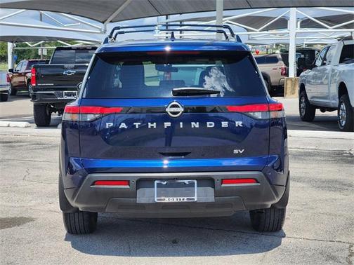 2023 Nissan Pathfinder SV FWD