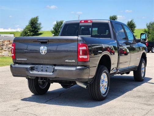 2024 RAM 2500 Laramie Crew Cab 4x4 6'4' Box