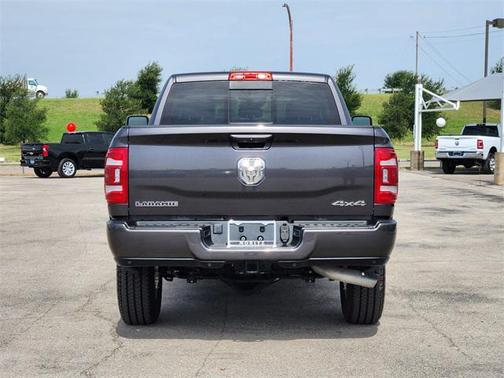 2024 RAM 2500 Laramie Crew Cab 4x4 6'4' Box
