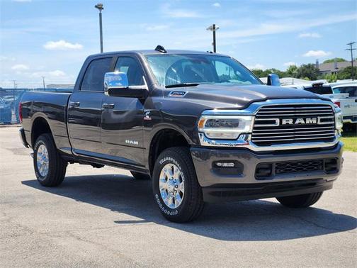 2024 RAM 2500 Laramie Crew Cab 4x4 6'4' Box