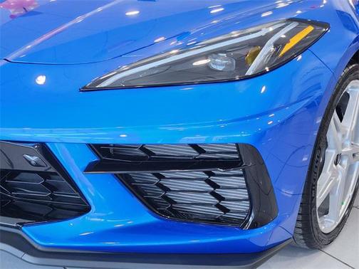 2025 Chevrolet Corvette Stingray w/2LT