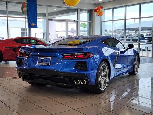 2025 Chevrolet Corvette Stingray w/2LT