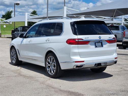 2022 BMW X7 xDrive40i