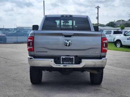 Billet Silver Metallic Clearcoat 2024 RAM 2500 Laramie Crew Cab 4x4 6'4' Box