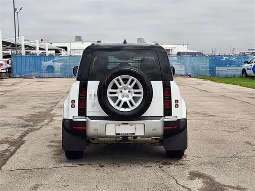 2024 Land Rover Defender 110 P300