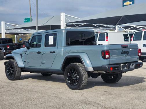 2025 Jeep Gladiator Nighthawk