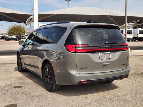 2025 Chrysler Pacifica Limited