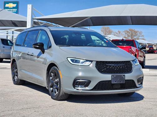 2025 Chrysler Pacifica Limited