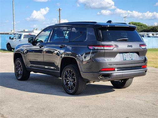 2025 Jeep Grand Cherokee L Summit