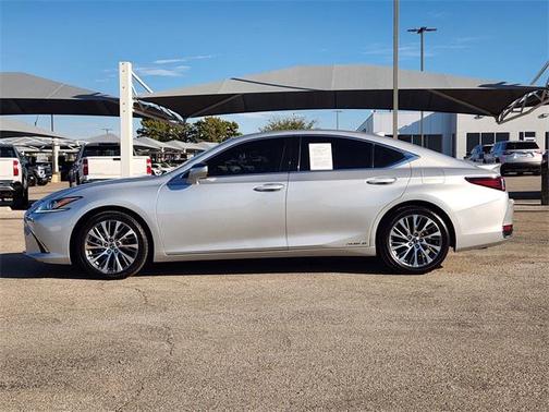 2020 Lexus ES 300h Base