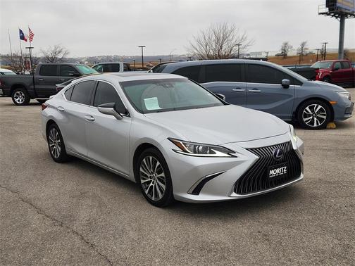 2020 Lexus ES 300h Base
