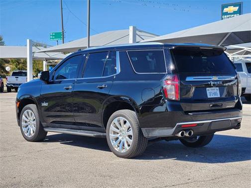 2025 Chevrolet Suburban LS