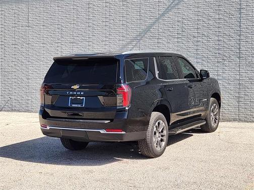 2025 Chevrolet Tahoe LS