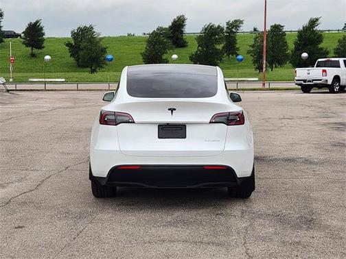 2023 Tesla Model Y Long Range Dual Motor All-Wheel Drive