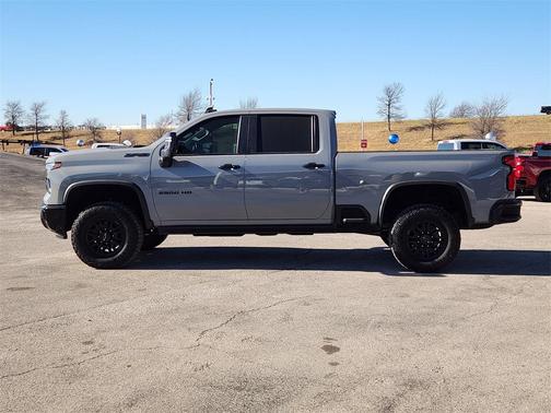 2024 Chevrolet Silverado 2500 4WD Crew Cab Standard Bed ZR2