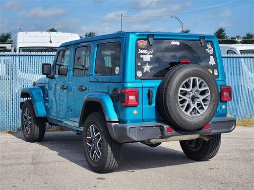 2024 Jeep Wrangler 4-Door Sahara 4x4