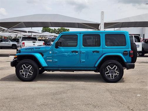 2024 Jeep Wrangler 4-Door Sahara 4x4