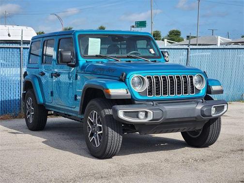 2024 Jeep Wrangler 4-Door Sahara 4x4