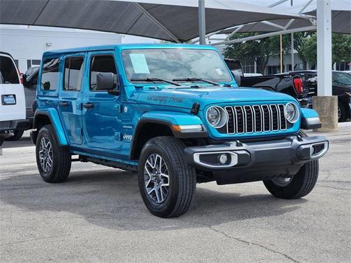 2024 Jeep Wrangler 4-Door Sahara 4x4