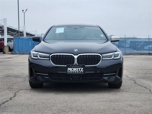 2022 BMW 530 i
