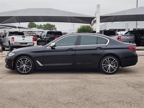 2022 BMW 530 i