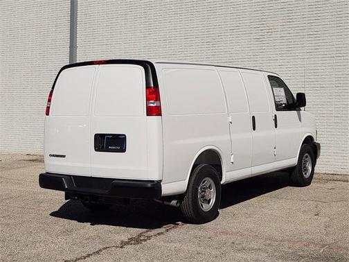 2025 Chevrolet Express 2500 RWD 2500 Regular Wheelbase WT