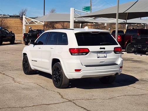 2020 Jeep Grand Cherokee Altitude