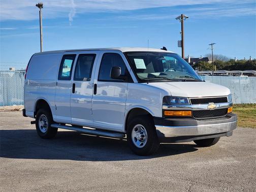 2024 Chevrolet Express 2500 RWD 2500 Regular Wheelbase WT