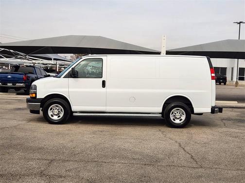 2024 Chevrolet Express 2500 RWD 2500 Regular Wheelbase WT