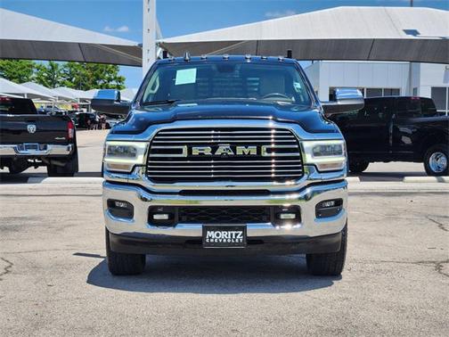 2020 RAM 2500 Laramie Crew Cab 4X4 6'4' Box