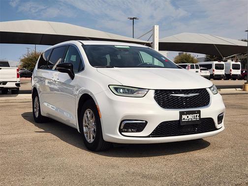 2025 Chrysler Pacifica L