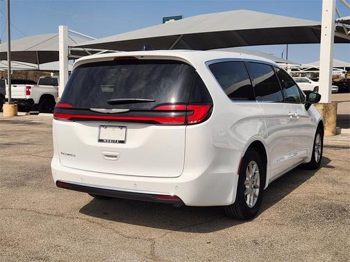 2025 Chrysler Pacifica L