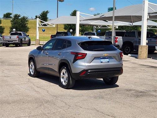 2025 Chevrolet Trax LS