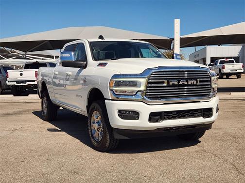 2024 RAM 2500 Laramie Crew Cab 4x4 6'4' Box
