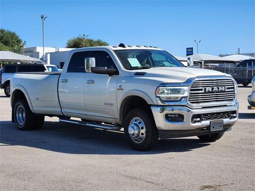 2022 RAM 3500 Laramie Crew Cab 4x4 8' Box