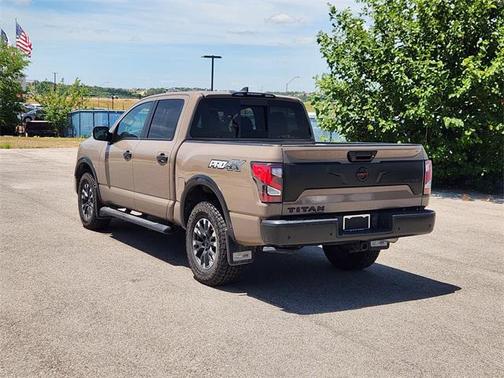 2022 Nissan Titan PRO-4X