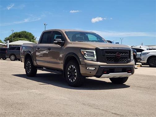 2022 Nissan Titan PRO-4X