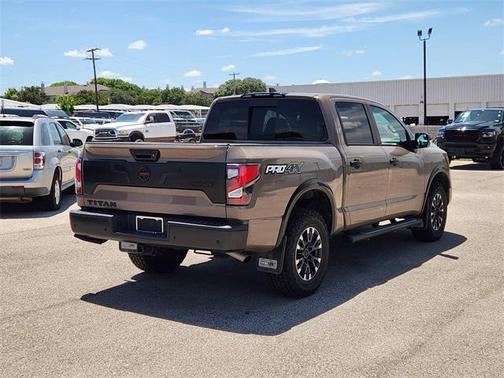 2022 Nissan Titan PRO-4X