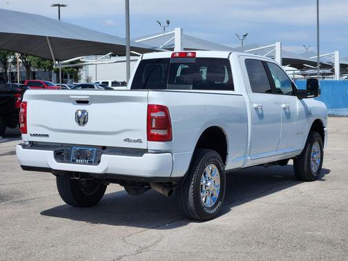 Bright White Clearcoat 2024 RAM 2500 Laramie Crew Cab 4x4 6'4' Box