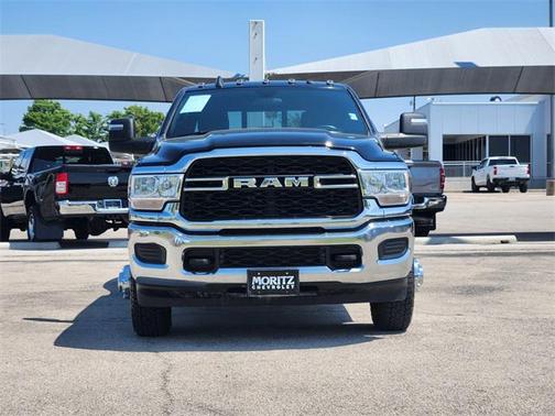 2024 RAM 3500 Tradesman Crew Cab 4x4 8' Box