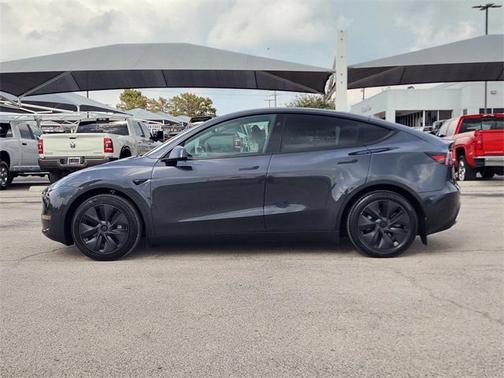 2024 Tesla Model Y Long Range Dual Motor All-Wheel Drive