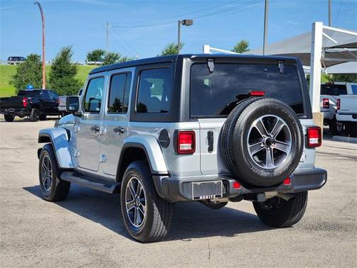 2023 Jeep Wrangler 4-Door Sahara 4x4