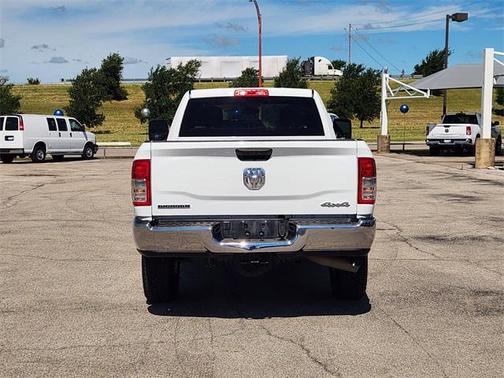 2024 RAM 3500 Big Horn Crew Cab 4x4 8' Box