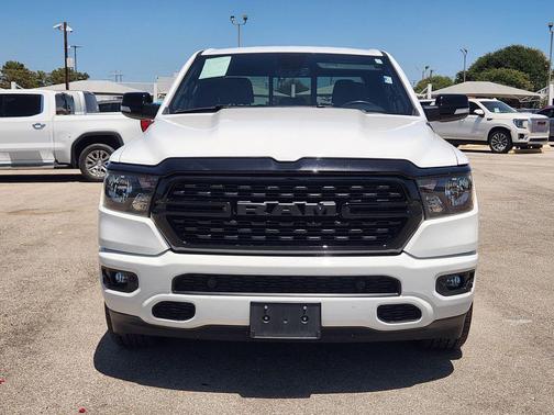 Bright White Clearcoat 2022 RAM 1500 Big Horn/Lone Star