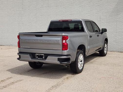 Sterling Gray Metallic 2026 Chevrolet Silverado 1500 Custom