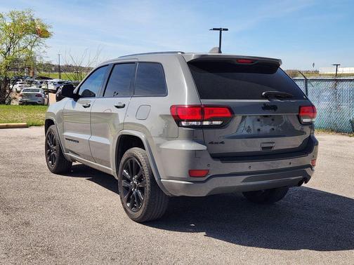 2020 Jeep Grand Cherokee Altitude