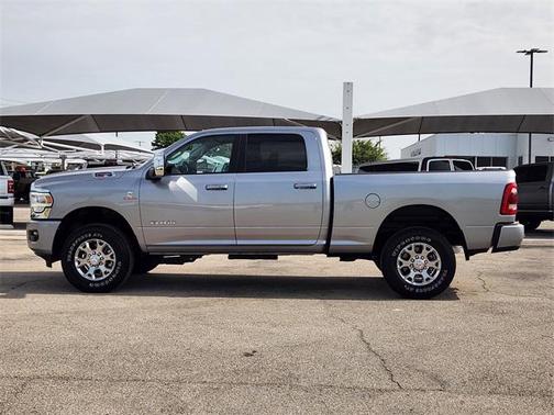 2024 RAM 2500 Laramie Crew Cab 4x4 6'4' Box