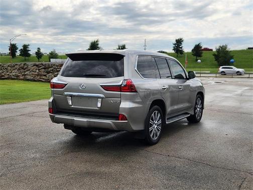 2017 Lexus LX 570 Base