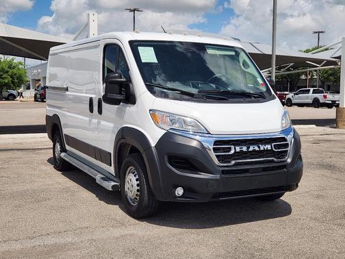 2025 RAM ProMaster 2500 Tradesman